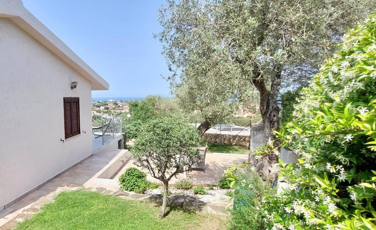 Iss Travel, Sea View Apartment Il Corbezzolo - Ground Floor With Air-Condition San Teodoro  Dış mekan fotoğraf